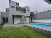 Casa / Sobrado para Venda em Palhoça/SC Pedra Branca 5...