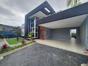 Casa / Sobrado para Venda em Palhoça/SC São Sebastião 3...