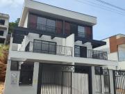 Casa / Sobrado para Venda em Palhoça/SC São Sebastião 3...