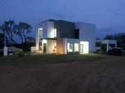 Casa / Sobrado para Venda em Paranapanema/SP Riviera...