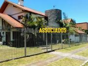 Casa / Sobrado para Venda em Pelotas/RS Areal 4 Quartos