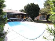 Casa / Sobrado para Venda em Peruíbe/SP Centro 3 Quartos