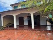 Casa / Sobrado para Venda em Peruíbe/SP Centro 6 Quartos