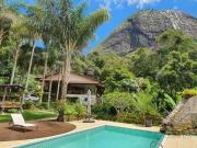 Casa / Sobrado para Venda em Petrópolis/RJ Araras 3 Quartos