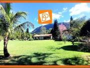 Casa / Sobrado para Venda em Petrópolis/RJ Araras 5 Quartos