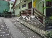 Casa / Sobrado para Venda em Petrópolis/RJ Cascatinha 4...