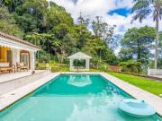 Casa / Sobrado para Venda em Petrópolis/RJ Duchas 3 Quartos