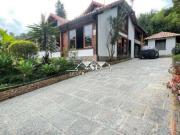 Casa / Sobrado para Venda em Petrópolis/RJ Nogueira 4...