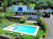 Casa / Sobrado para Venda em Petrópolis/RJ Quitandinha 4...