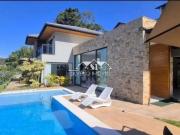 Casa / Sobrado para Venda em Petrópolis/RJ Valparaíso 3...