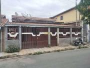 Casa / Sobrado para Venda em Pindamonhangaba/SP Azeredo...