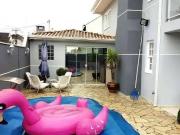 Casa / Sobrado para Venda em Pinhais/PR Centro 4 Quartos