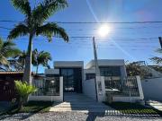 Casa / Sobrado para Venda em Pontal do Paraná/PR...