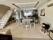 Casa / Sobrado para Venda em Porto Alegre/RS Aberta dos...