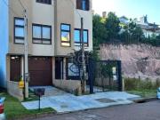 Casa / Sobrado para Venda em Porto Alegre/RS Aberta dos...