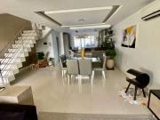 Casa / Sobrado para Venda em Porto Alegre/RS Aberta dos...