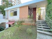 Casa / Sobrado para Venda em Porto Alegre/RS Auxiliadora...
