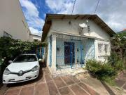 Casa / Sobrado para Venda em Porto Alegre/RS Azenha 2...