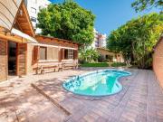 Casa / Sobrado para Venda em Porto Alegre/RS Camaquã 3...