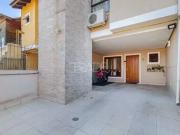 Casa / Sobrado para Venda em Porto Alegre/RS Cavalhada 3...