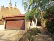 Casa / Sobrado para Venda em Porto Alegre/RS Chácara das...