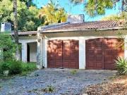Casa / Sobrado para Venda em Porto Alegre/RS Chapéu do...