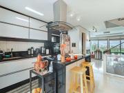 Casa / Sobrado para Venda em Porto Alegre/RS Costa e...