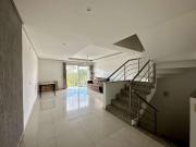 Casa / Sobrado para Venda em Porto Alegre/RS Costa e...