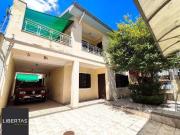 Casa / Sobrado para Venda em Porto Alegre/RS Cristo...