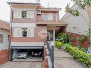 Casa / Sobrado para Venda em Porto Alegre/RS Cristo...