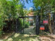 Casa / Sobrado para Venda em Porto Alegre/RS Espírito...