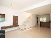 Casa / Sobrado para Venda em Porto Alegre/RS Guarujá 2...