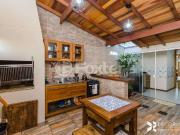 Casa / Sobrado para Venda em Porto Alegre/RS Guarujá 3...