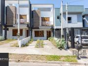 Casa / Sobrado para Venda em Porto Alegre/RS Guarujá 3...