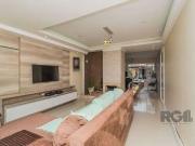 Casa / Sobrado para Venda em Porto Alegre/RS Guarujá 3...