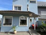 Casa / Sobrado para Venda em Porto Alegre/RS Guarujá 3...