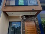 Casa / Sobrado para Venda em Porto Alegre/RS Hípica 2...