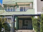 Casa / Sobrado para Venda em Porto Alegre/RS Hípica 3...