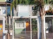 Casa / Sobrado para Venda em Porto Alegre/RS Hípica 3...