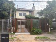 Casa / Sobrado para Venda em Porto Alegre/RS Hípica 3...
