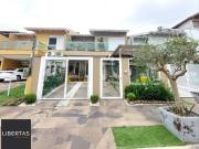 Casa / Sobrado para Venda em Porto Alegre/RS Hípica 3...