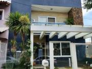 Casa / Sobrado para Venda em Porto Alegre/RS Hípica 3...