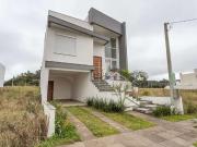 Casa / Sobrado para Venda em Porto Alegre/RS Hípica 3...