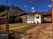 Casa / Sobrado para Venda em Porto Alegre/RS Ipanema 2...