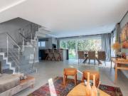 Casa / Sobrado para Venda em Porto Alegre/RS Ipanema 3...