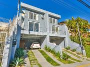 Casa / Sobrado para Venda em Porto Alegre/RS Ipanema 3...