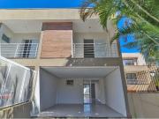 Casa / Sobrado para Venda em Porto Alegre/RS Ipanema 3...