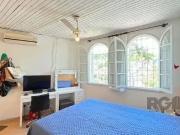 Casa / Sobrado para Venda em Porto Alegre/RS Ipanema 3...