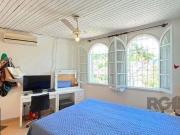Casa / Sobrado para Venda em Porto Alegre/RS Ipanema 3...