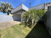 Casa / Sobrado para Venda em Porto Alegre/RS Ipanema 3...